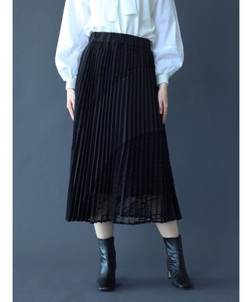 Aga(アーガ)/刺繍レースプリーツスカート/ブラック