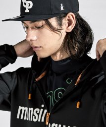 Munsingwear(マンシングウェア)/【ENVOY】MOTION3D吸水ストレッチフルジップハイブリットパーカー/ブラック