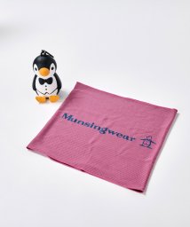 Munsingwear(マンシングウェア)/タオルホルダー付き　クーリングタオル/ピンク