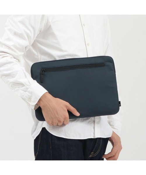 incase(インケース)/【日本正規品】 インケース PCケース Incase Compact Sleeve in Flight Nylon for MacBook Pro 13 軽量/ネイビー系1