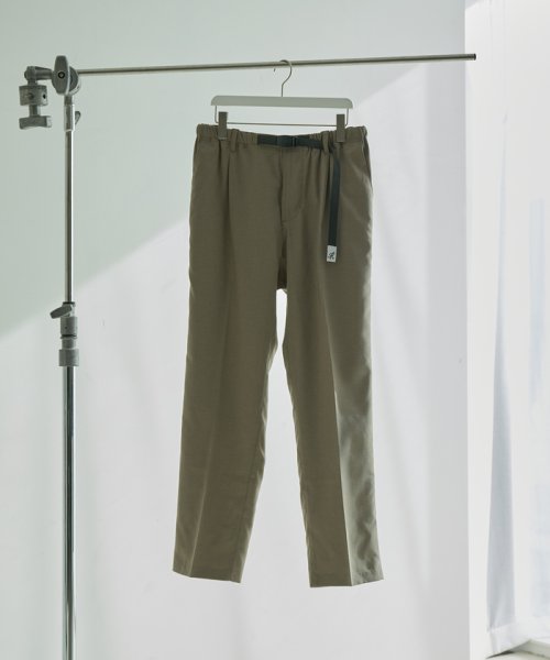 ADAM ET ROPE'(アダム　エ　ロペ)/《別注》【GRAMICCI / グラミチ】REFLEX ECO WEATHER STRETCH SLIM SLACKS / ストレッチ性 / 吸水速乾/ブラウン系（23）