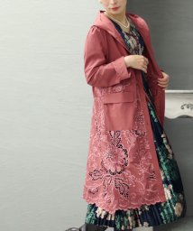 Sawa a la mode(サワアラモード)/華やぐフラワー刺繍の上品ロングコート/ピンク