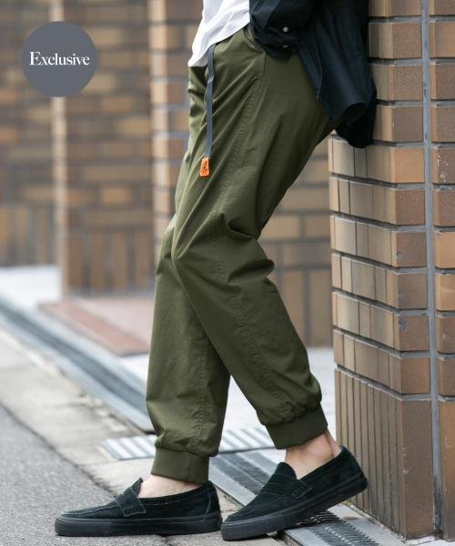 URBAN RESEARCH ROSSO(URBAN　RESEARCH　ROSSO（MEN）)/『別注』GRAMICCI　ストレッチウェザーリブジョガーパンツ/OLIVE