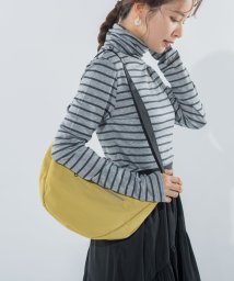 VICKY(ビッキー)/【アクティブなお出かけに】防水防汚ショルダーボディBAG/イエロー