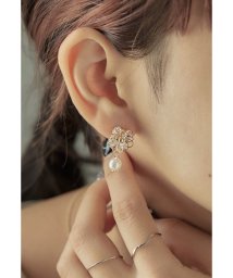 niana/niana ニアナ ビジューフラワーパールピアス 両耳 アクセサリー パール ビジュー 花 フワラーモチーフ シンプル ゴールド シルバー レディース ジュエリ/505842684