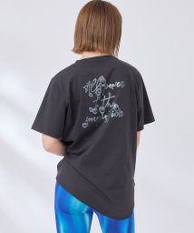 NERGY/【接触冷感 & UV】SURREALISMグラフィックTシャツ/505846805