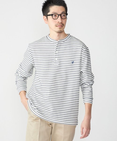 SHIPS MEN(シップス　メン)/*SHIPS: ワンポイント ロゴ バーズアイ ヘンリーネック ロングスリーブ Tシャツ (ロンT)/オフホワイト