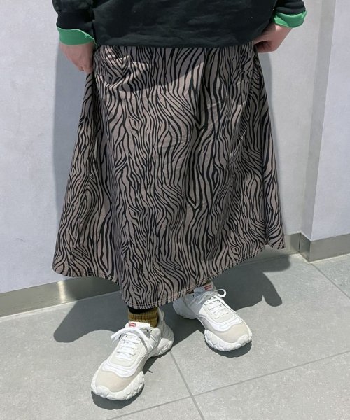 [カンペール] PELOTAS MARS / スニーカー 5cm 0cm PELOTAS MARS グリップ力に優れ 頑丈かつ超軽量のEVAアウトソールに かかとの保形性を高めるパーツを組み合わせ クッション性の高いリサイクルOrthoLite オーソライト インソールが 快適な履き心地をもたらします