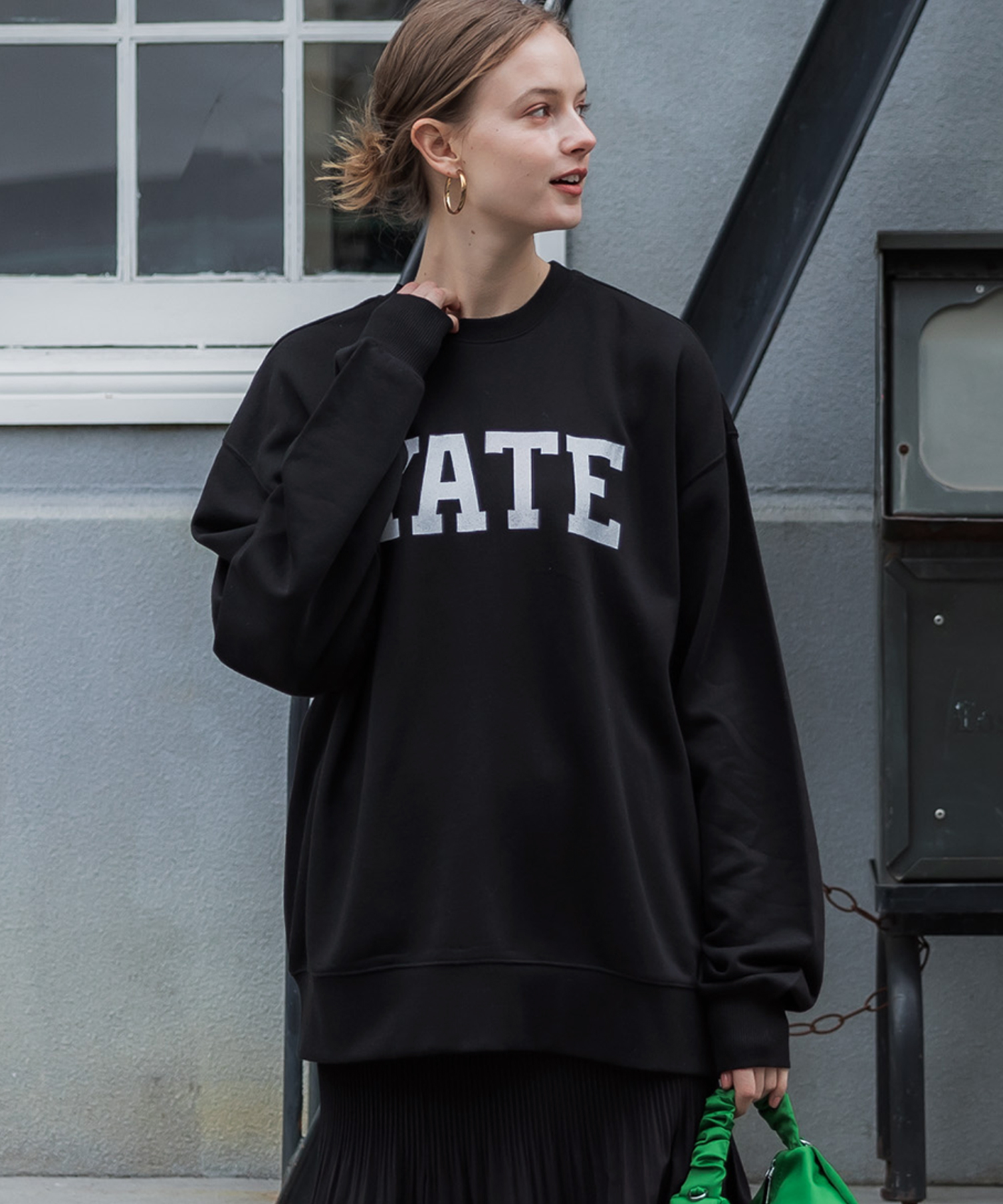 KENZO ボンディング スウェット スカート ローラ 着用｜ファッション 