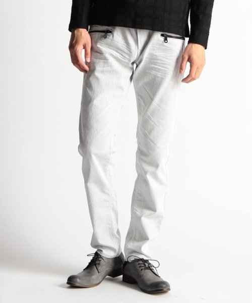 黒顔料ビットデニムパンツ 