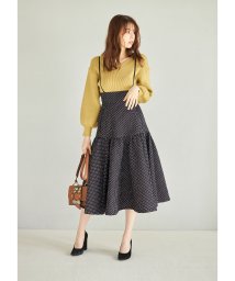 tocco closet(トッコクローゼット)/サスペンダー付きエンボスドットティアードスカート/BLACK