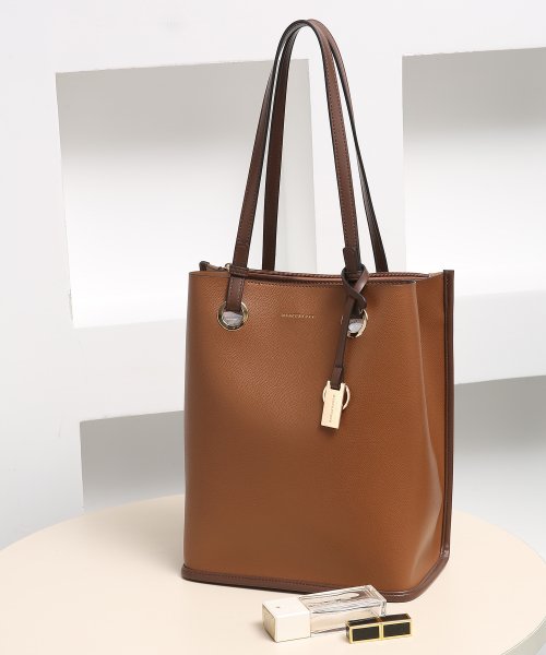 MERCURYDUO（BAG）(マーキュリーデュオ（バッグ）)/メタルアイレット　縦長トートバッグ  推し活ラージバッグ 縦長ショルダーバッグ/CAM