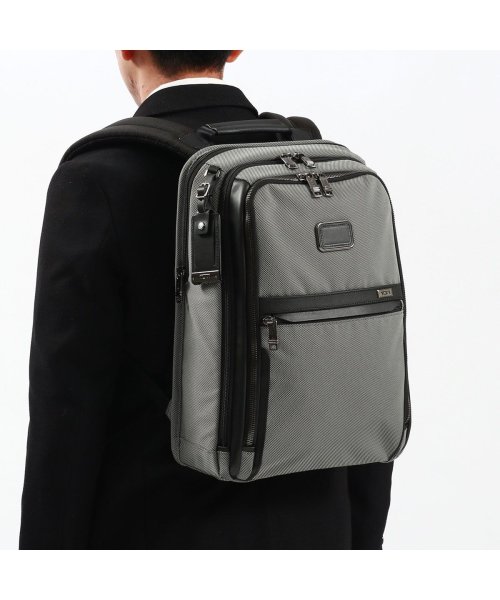 TUMI(トゥミ)/【日本正規品】トゥミ リュック TUMI ビジネスバッグ レザー ノートPC A4  ビジネスリュック Alpha X スリム・バックパック 02603581/グレー