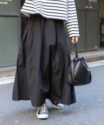 URBAN RESEARCH DOORS(アーバンリサーチドアーズ)/FORK&SPOON　タフタロングスカート/BLACK