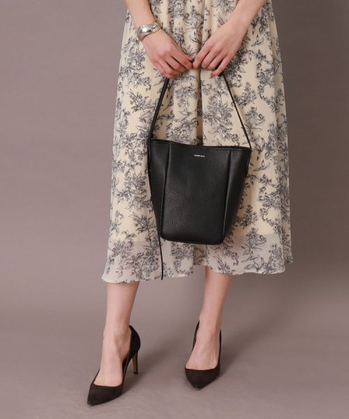 【CLASSY.5月号掲載】シュリンクレザーバケツバッグ 