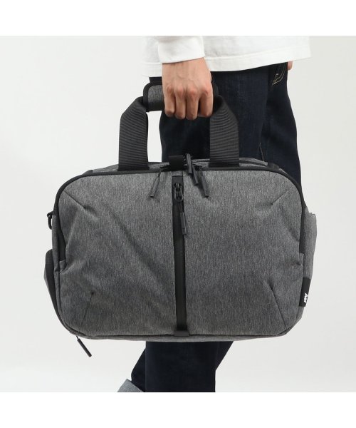 Aer(エアー)/エアー バッグ Aer Gym Duffel 3 ボストンバッグ 大容量 2WAYダッフル 肩掛け 24.1L PC収納 13インチ 旅行 ジム シューズ収納/グレー系1