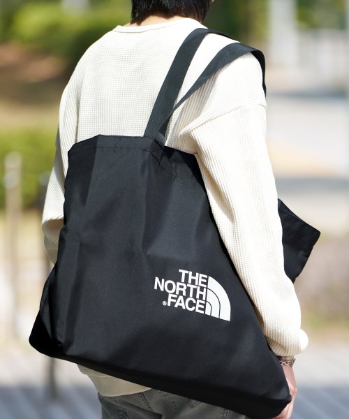 THE NORTH FACE(ザノースフェイス)/THE NORTH FACE ノースフェイス  TNF SHOPPER BAG L ショッパー バッグ トート バッグ A4可 Lサイズ/ブラック