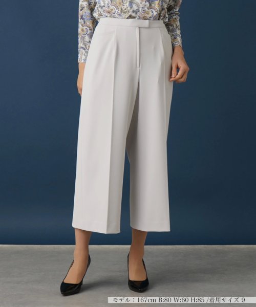 ワイドクロップドパンツ B80