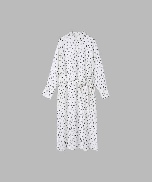 WV35 ROBE トゥービーモノグラムシャツドレス 肩幅：56ｃｍ/バスト：126ｃｍ/袖丈：45ｃｍ/身丈：117ｃｍ38 肩幅：57ｃｍ/バスト：132ｃｍ/袖丈：48ｃｍ/身丈：120ｃｍ40 肩幅：59ｃｍ/バスト：134ｃｍ/袖丈：48ｃｍ/身丈：123ｃｍ 補足 リボンベルト全長　36 ：180ｃｍ ：184ｃｍ ：187