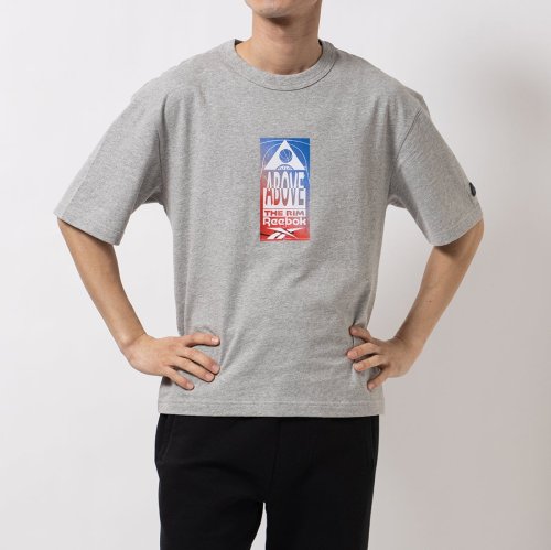 Reebok(Reebok)/アート グラフィック Tシャツ / ATR GRAPHIC TEE /グレー