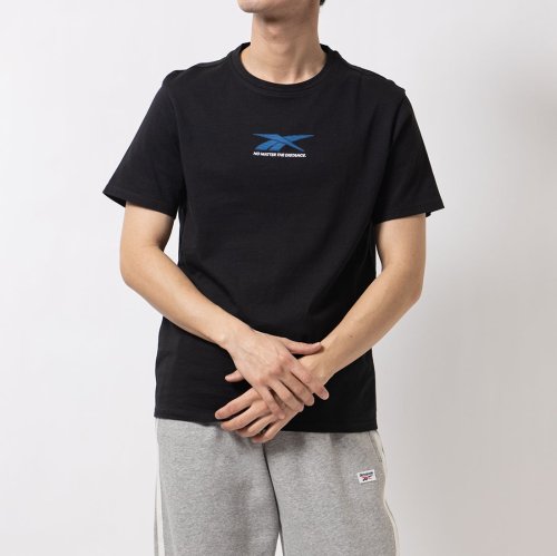 Reebok(リーボック)/ノーマター ディスタンス グラフィック Tシャツ / NO MATTER DISTANCE GFX SS TEE /ブラック