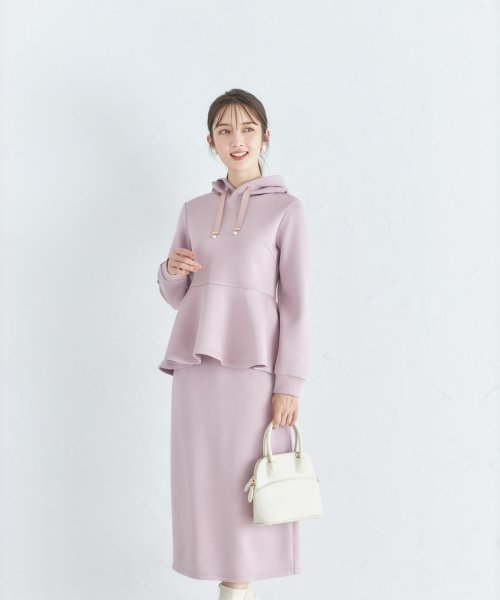 tocco closet(トッコクローゼット)/【一部モール限定】フード付きペプラムトップス+タイトスカートセット/GRAYSH PINK