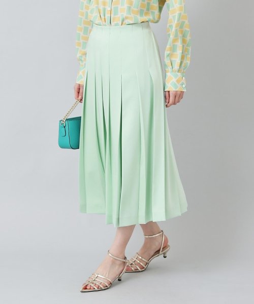 サテンプリーツスカート 