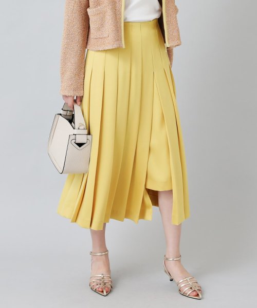 サテンプリーツスカート 