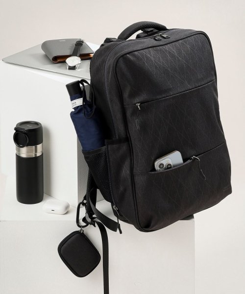 【軽量】ONOFF シャドーライン バックパック 軽くて