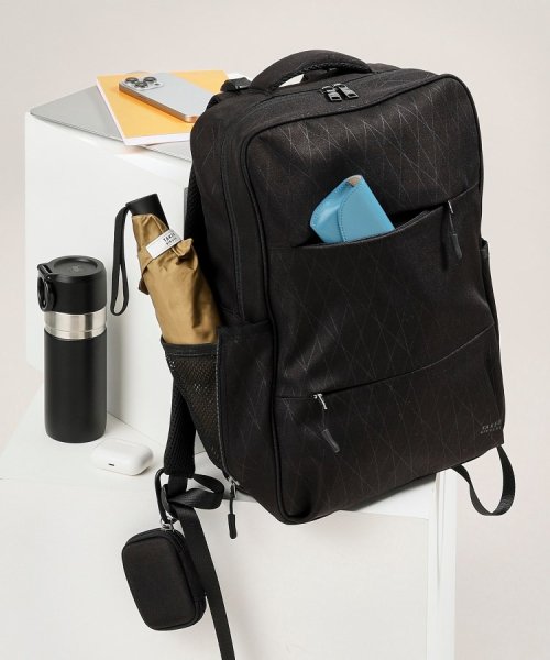 【軽量】ONOFF シャドーライン バックパック 軽くて