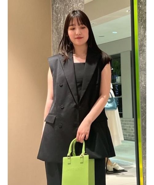 ピークドラペルスリーブレスダブルジャケット 予めご了承ください