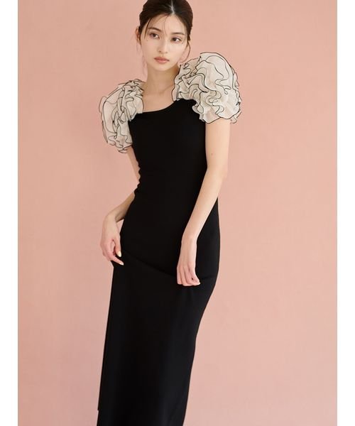 イントリケートフリルコンビニットワンピース 予めご了承ください