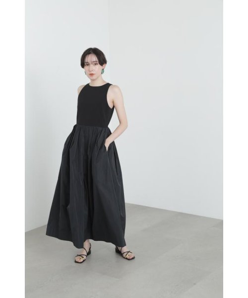 タックドッキングタックドレス 