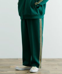ITEMS URBANRESEARCH(アイテムズアーバンリサーチ（メンズ）)/ddp　Line Track Wide Pants/GRN