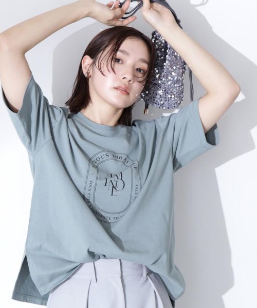 NATURAL BEAUTY BASIC(ナチュラルビューティーベーシック)/サークルロゴボクシーTシャツ/セージグリーン