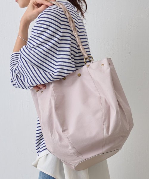 《新色追加予約》チューリップバッグ 個体それぞれの地肌のムラや傷そのままを表情として使用していますので 一点一点風合いが異なります ご了承くださいませ