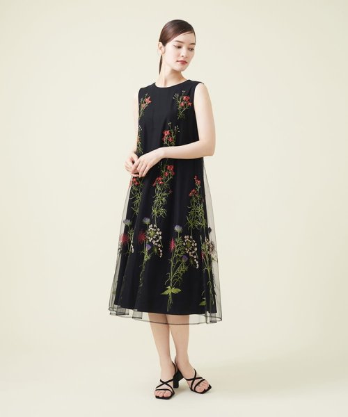 フラワー刺繍チュールノースリーブドレス 