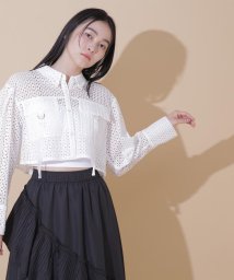 JILL by JILL STUART(ジル バイ ジル スチュアート)/コットンレースクロップドシャツ/ホワイト