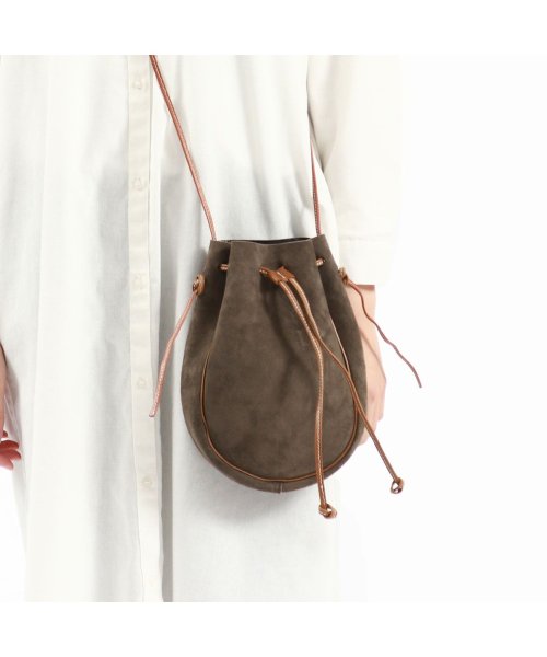 アーツアンドクラフツ ショルダーバッグ ARTS&CRAFTS ブランド 巾着 本革 レザー 無地 紐 日本製 KUDU NAKED MEDICINE BAG 