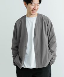 ITEMS URBANRESEARCH(アイテムズアーバンリサーチ（メンズ）)/『接触冷感』ハイストレッチナイロン R.ドットボタン カーディガン/CHA