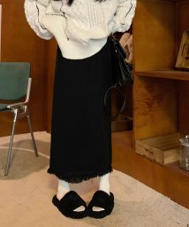 miniministore(ミニミニストア)/ロングスカート 裾フリンジニットスカート/ブラック