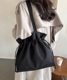 miniministore(ミニミニストア)/巾着バッグ ショルダーナイロンバッグ韓国/ブラック