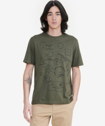 ＡＩＧＬＥ MEN(エーグル　メンズ)/オーガニックコットン 前面プリント ワンポイントロゴ刺繍 クルーネック 半袖Tシャツ/ダークグリーン