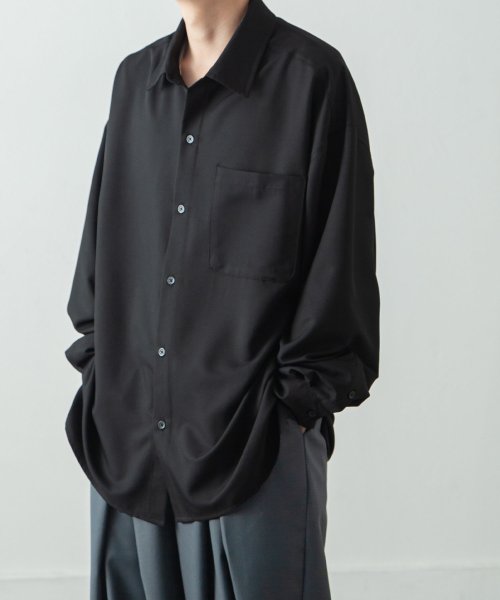 Nilway(ニルウェイ)/オーバーサイズデザインレギュラーカラーシャツ/ブラック