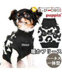HAPPY DOG!!(はっぴーDOG！！)/犬 服 犬服 いぬ 犬の服 着せやすい フリース ニット 暖か ヒョウ柄 ハーネス一体型 袖なし ハイネック PUPPIA パピア/ブラック