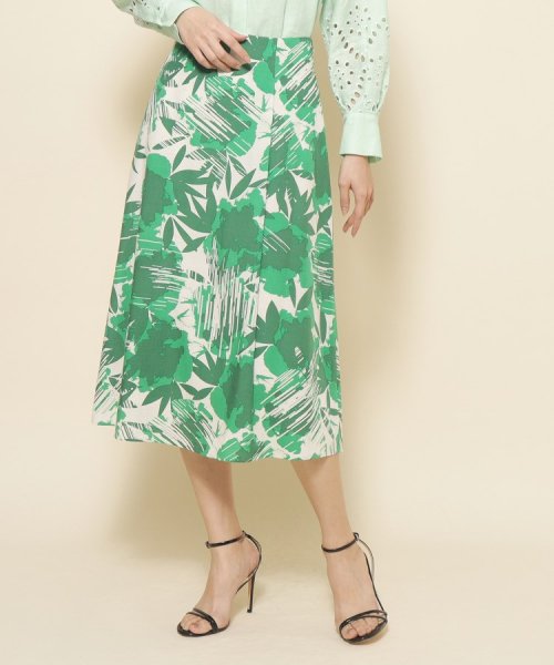 【洗える／花柄】ダイナミックな柄が映える フレアスカート Aラインスカート PET1253722986(9510円)