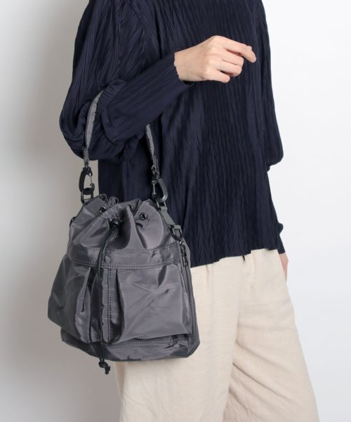 MAISON mou(メゾンムー)/【recomend selection/セレクト】double pocket drawstring bag ダブルポケット巾着 2way バッグ/チャコールグレー