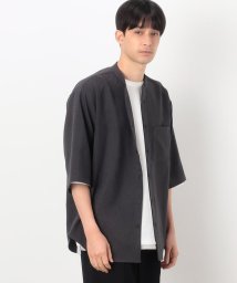 COMME CA ISM MENS/ファンクショナル バンドカラー 七分袖 シャツ/505916711