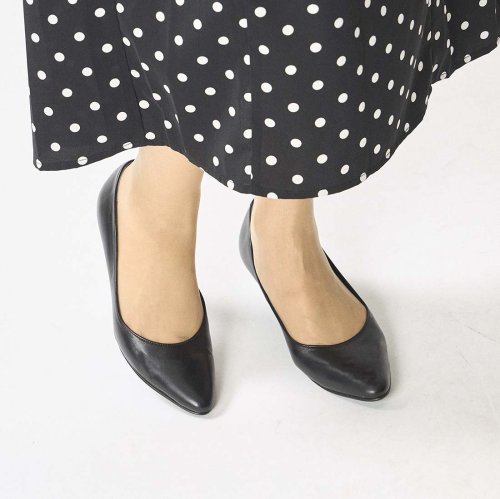 ラウンドトゥプレーンパンプス 