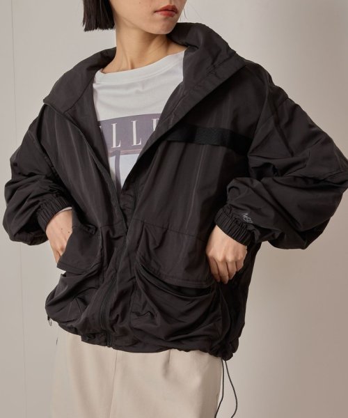 ポケットウィンドブレーカー 